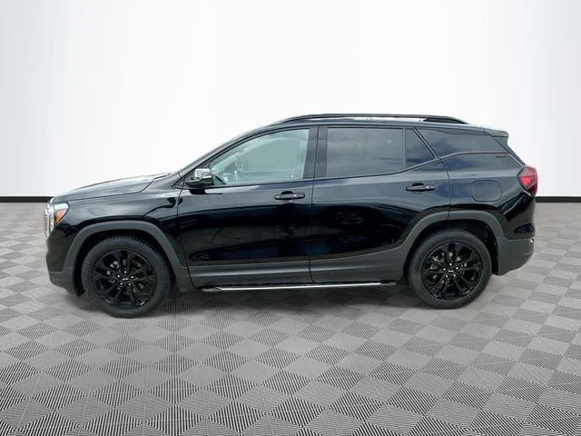 Used 2022 Black GMC SLT image 4