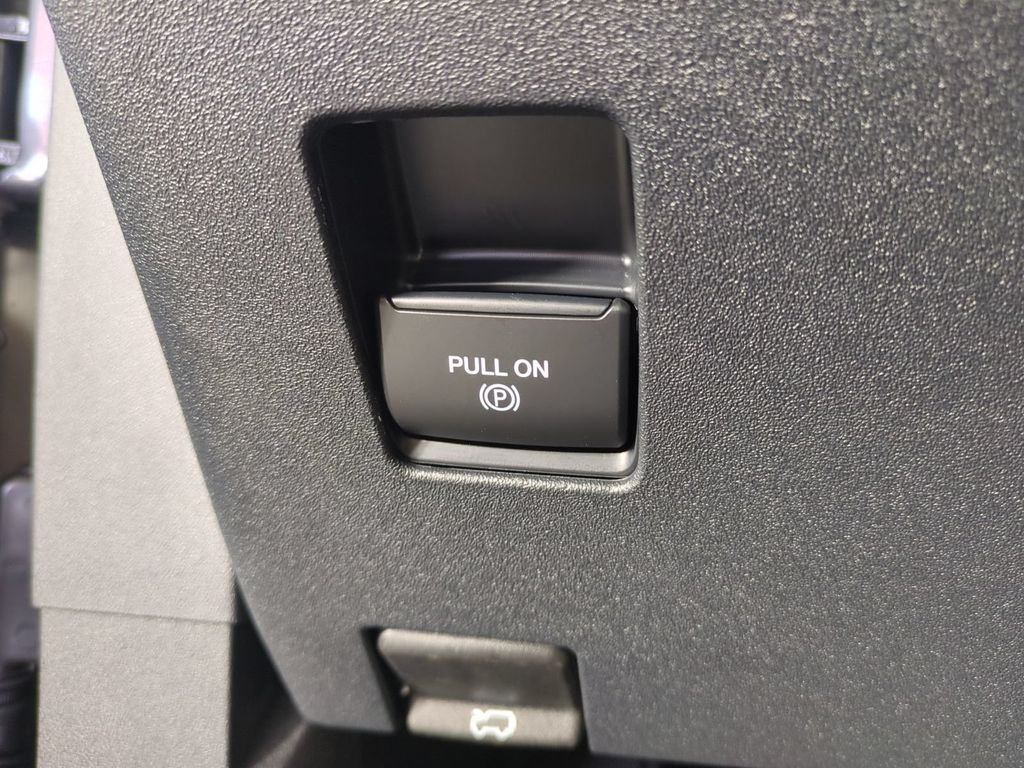 Used 2025 Gray Ford Badlands image 29