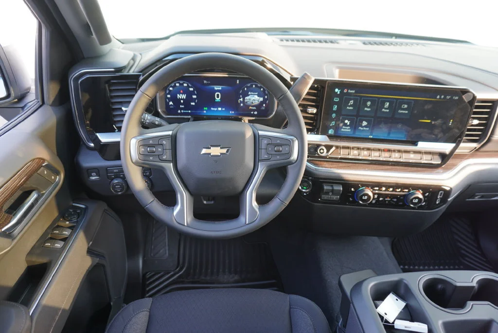 New 2026 Sterling Gray Metallic Chevrolet LT (2FL) image 13