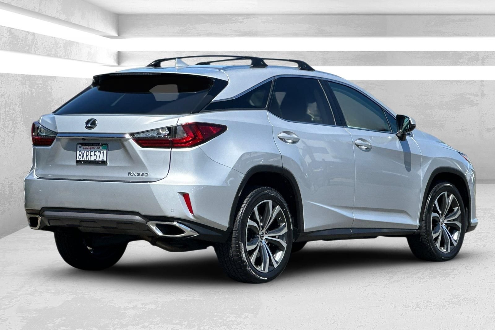 Used 2019 Silver Lexus 350 image 4