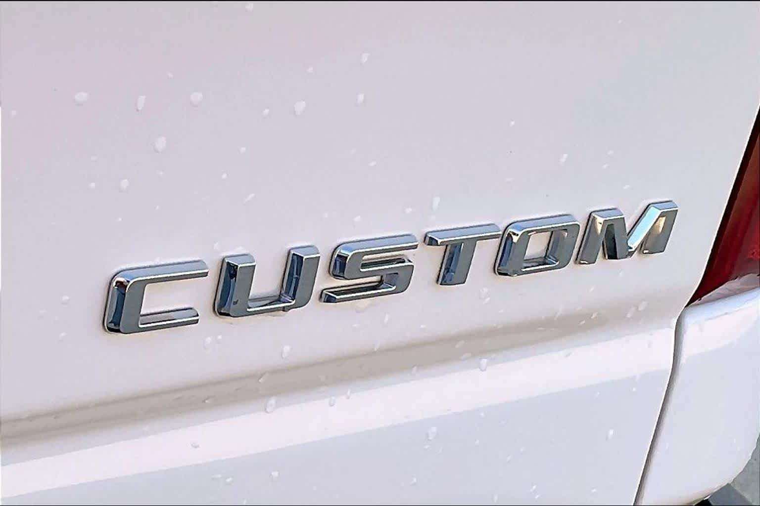 Used 2025 Summit White Chevrolet Custom image 8