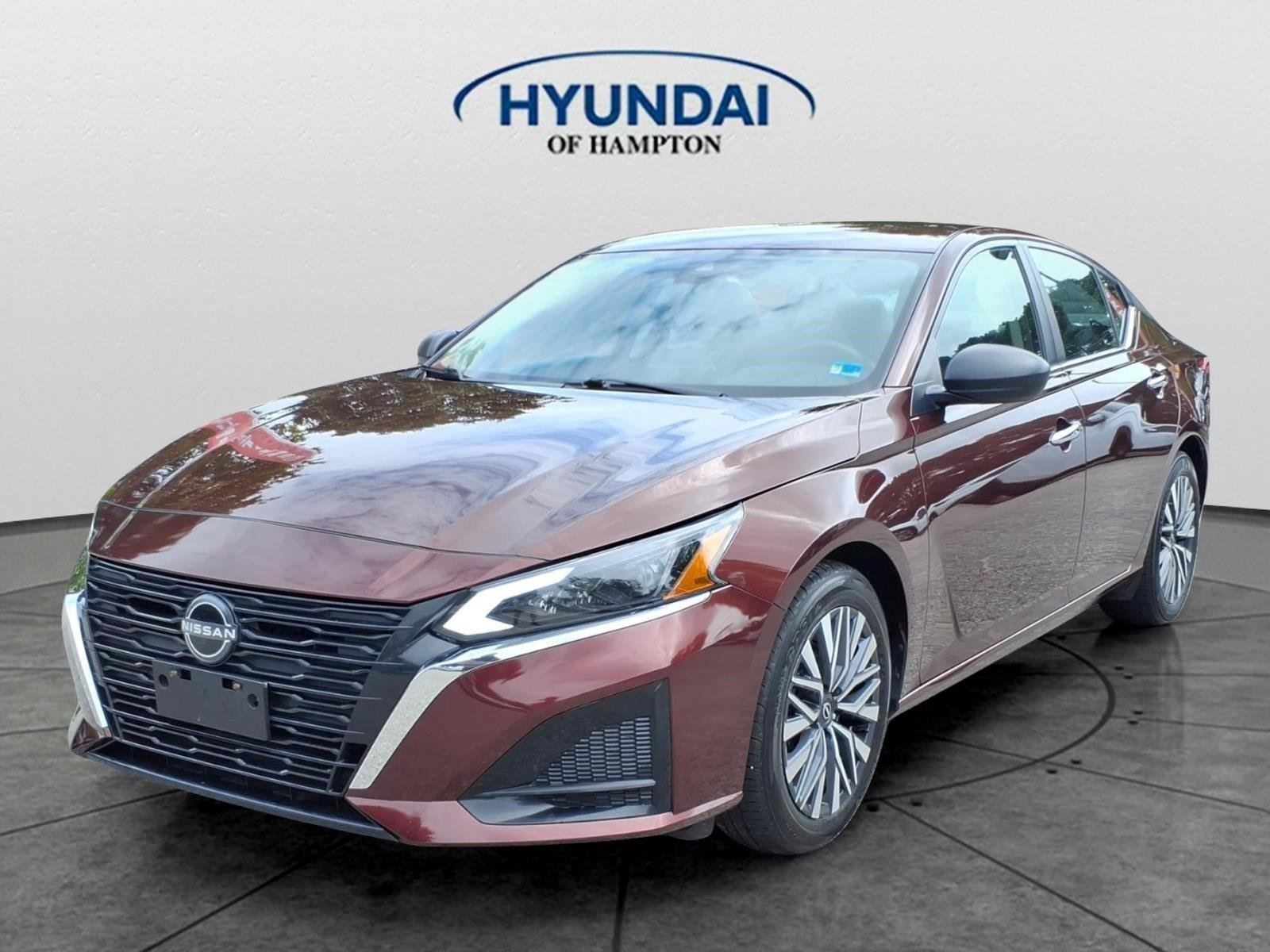 Used 2024 Garnet Pearl Metallic Nissan 2.5 SV image 1