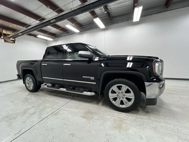 Used 2018 Black GMC SLT image 9