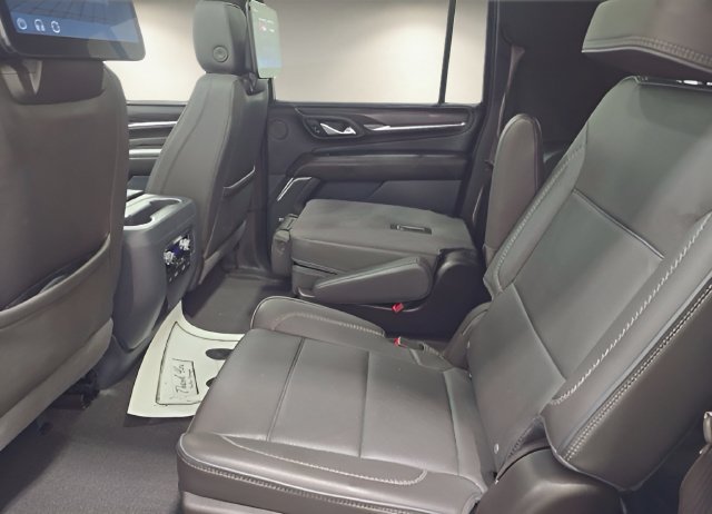 Used 2023 White Frost Tricoat GMC Denali image 11