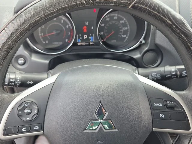 Used 2021  Mitsubishi 2.0 ES image 21