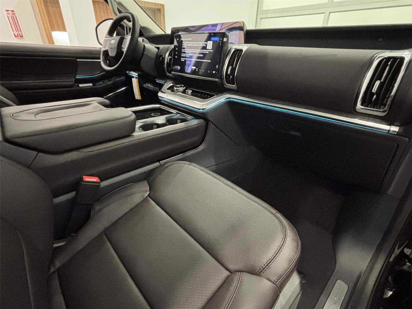 New 2026 Dark Matter Gray Metallic Ford MAX Platinum® image 29