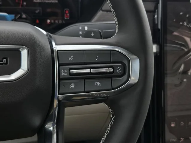 2026 GMC Acadia Denali - Photo 24