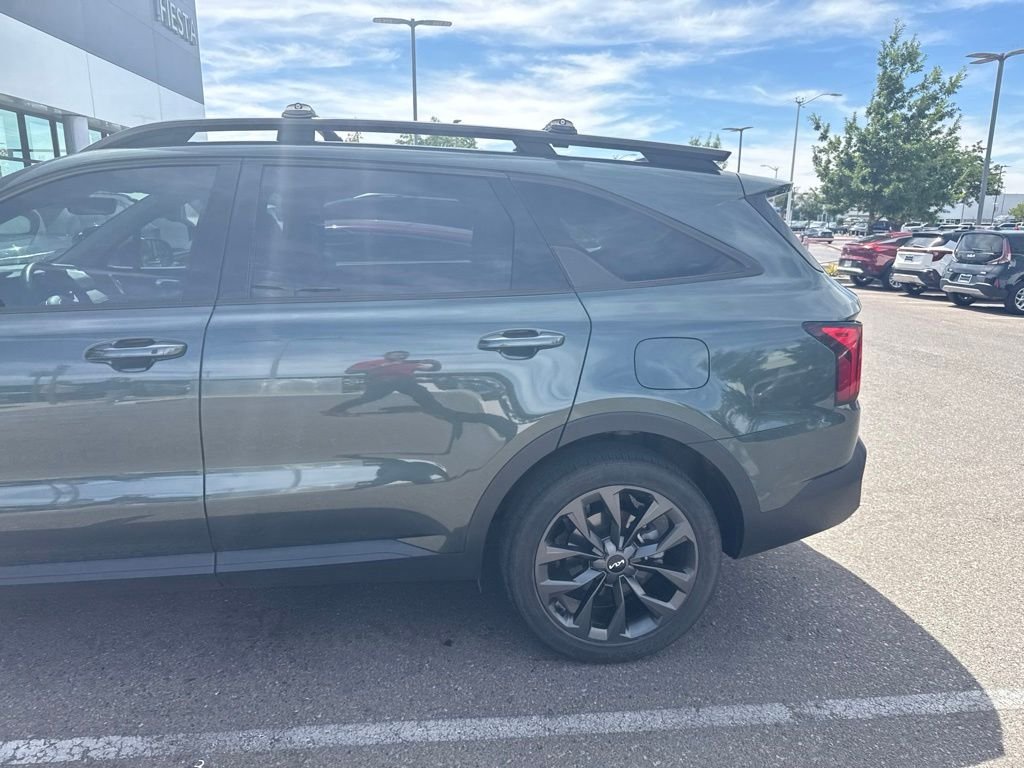 Used 2023 Green Kia X-Line SX Prestige image 10