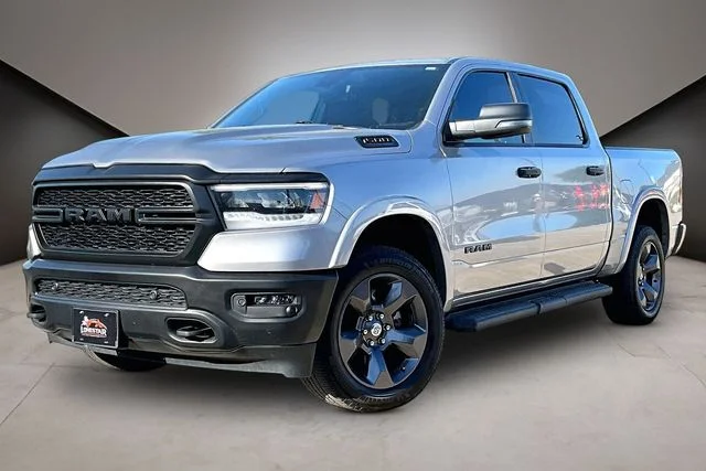 2024 RAM 1500 Big Horn/Lone Star 4x4 Crew Cab 5'7's photo