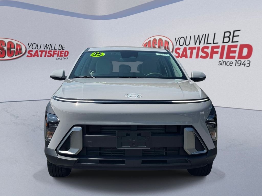 Used 2025 Gray Hyundai SE image 2