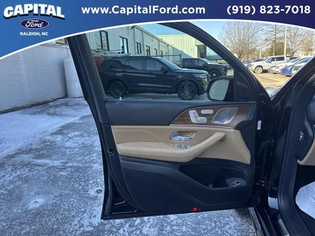 Used 2024  Mercedes-Benz GLS 450 image 19