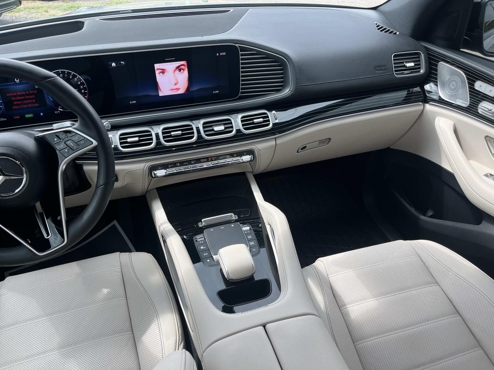 Certified Used 2024 MANUFAKTUR Alpine Gray Mercedes-Benz GLE 450e image 15