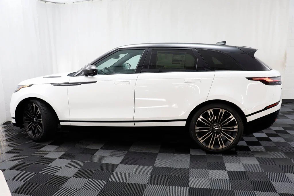New 2026 White Land Rover Autobiography image 5