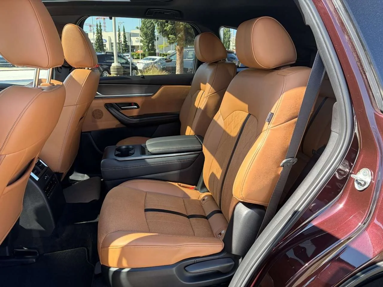 Used 2024 Artisan Red Metallic Mazda Signature image 17