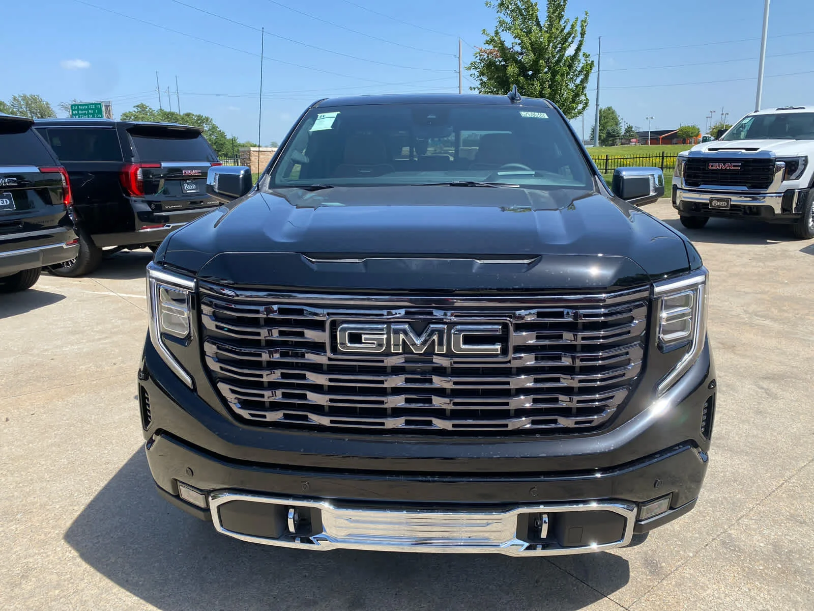 New 2026 Onyx Black GMC Denali Ultimate image 2