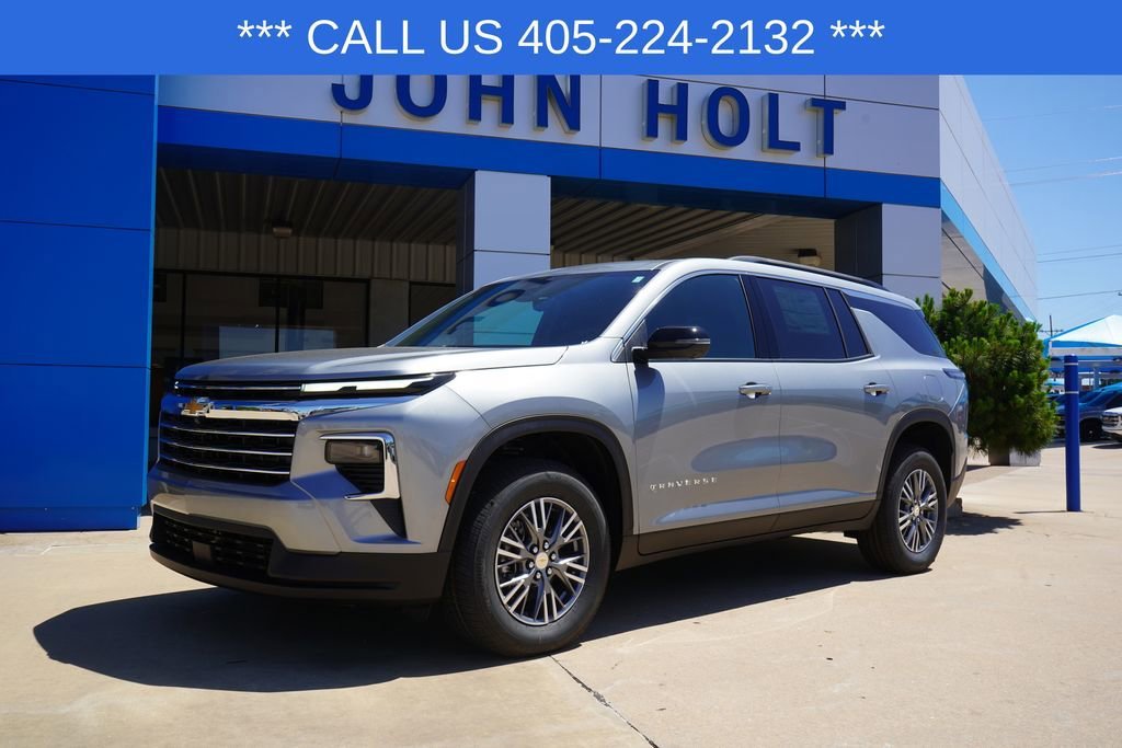 2026 Chevrolet Traverse FWD LT's photo