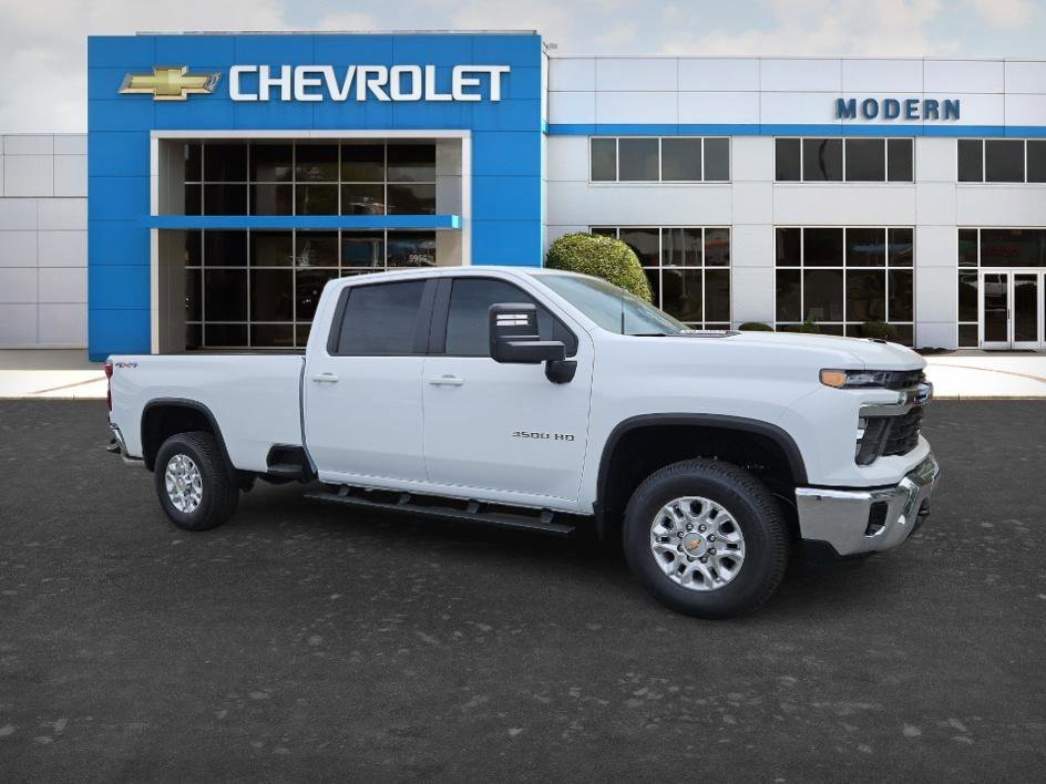 New 2026 Summit White Chevrolet LT image 7