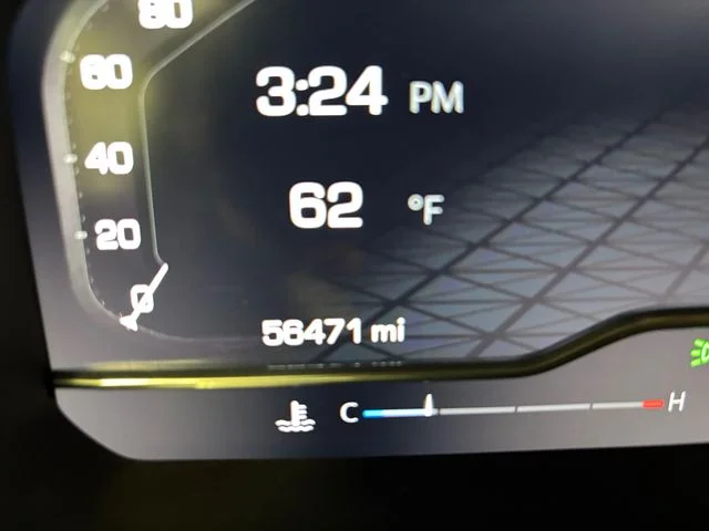 Used 2023 Blue GMC Elevation image 18