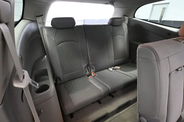 Used 2014 Gray Chevrolet LS image 40