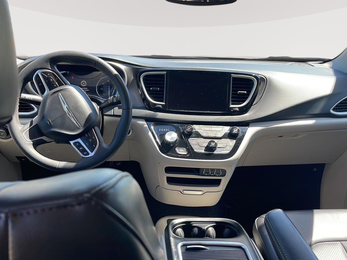 2023 Chrysler Pacifica Touring L - Photo 20