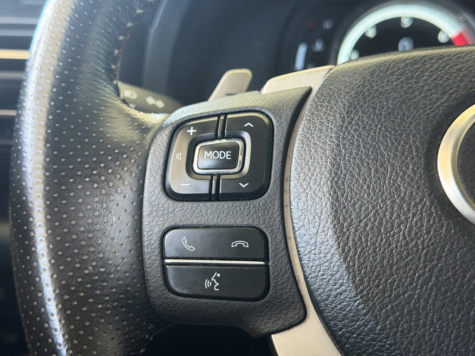 Used 2019 Infra Red Lexus 300 image 17