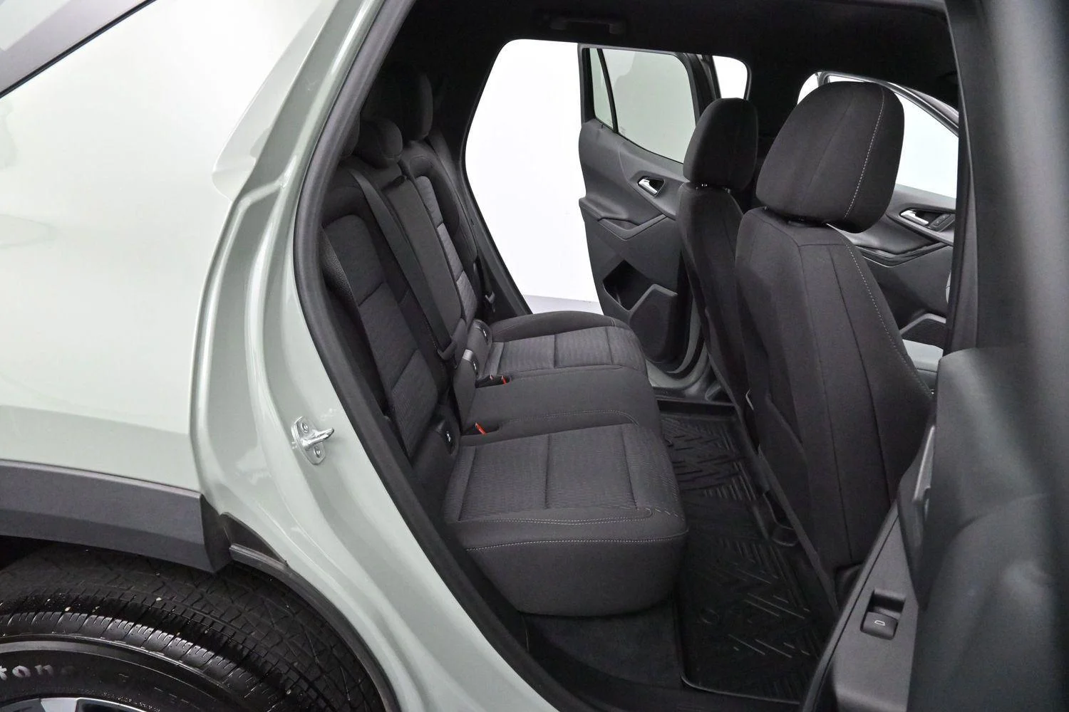 Used 2025 Cacti Green Chevrolet LT image 28