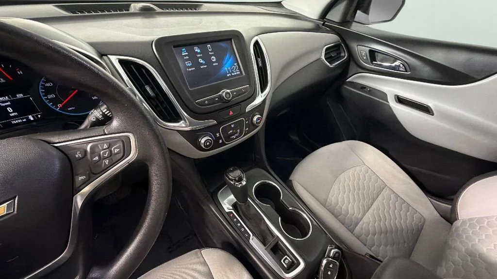 Used 2018 SILVER ICE METALLIC Chevrolet LS image 19
