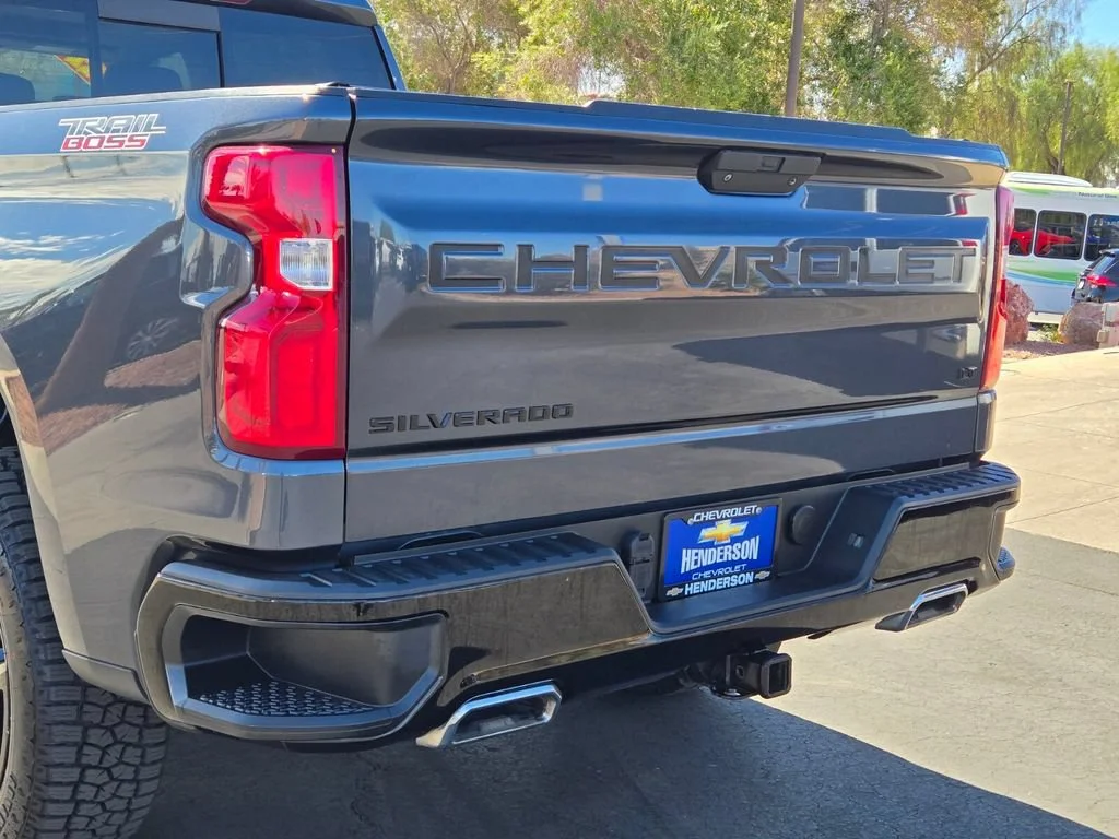 Used 2022 SHADOW GRAY METALLIC Chevrolet LT Trail Boss image 5