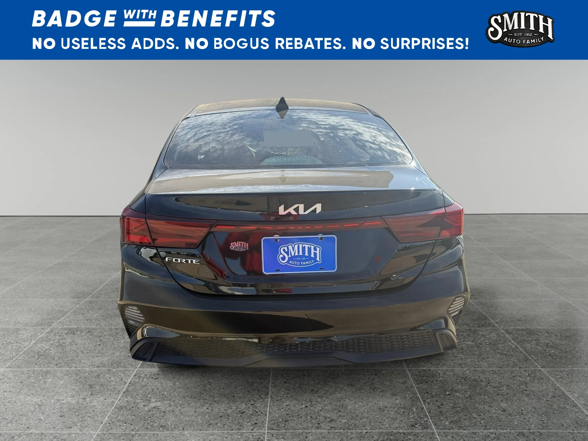 Used 2023 Aurora Black Kia LXS image 5