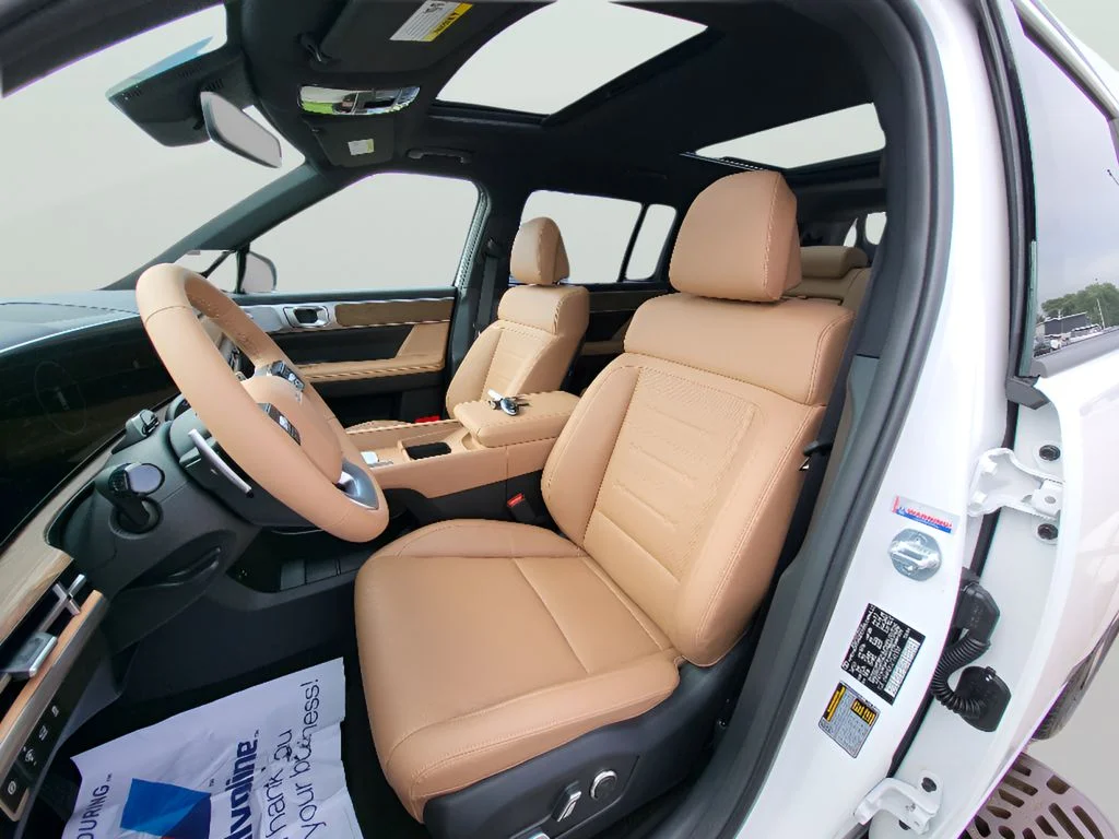 New 2026 Serenity White Hyundai Limited 7P image 11