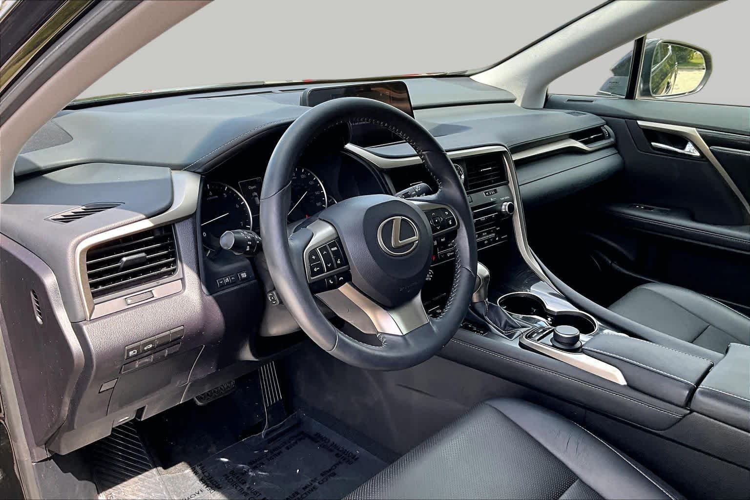 Used 2019 Obsidian Lexus  image 17