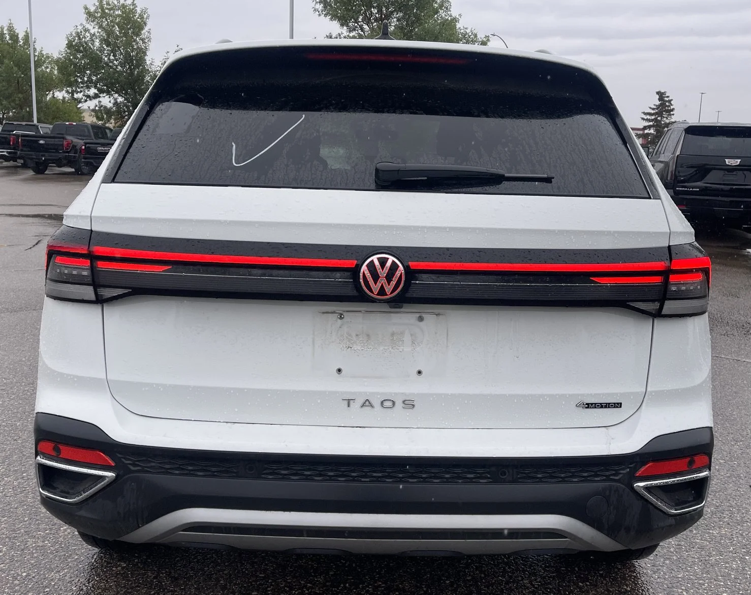 Used 2025 White Volkswagen Comfortline image 4