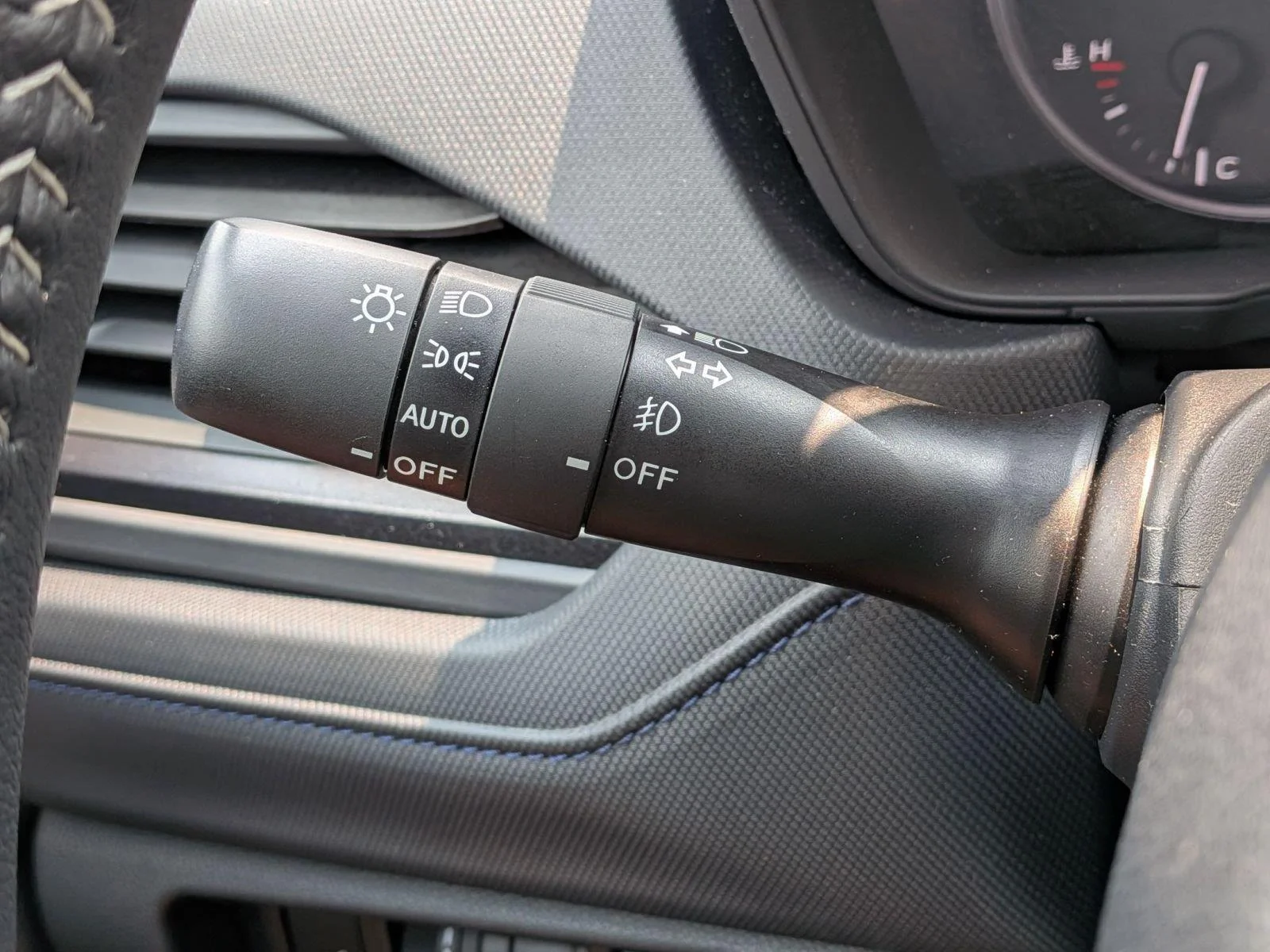 Used 2026 Ice Silver Metallic Subaru Premium image 20