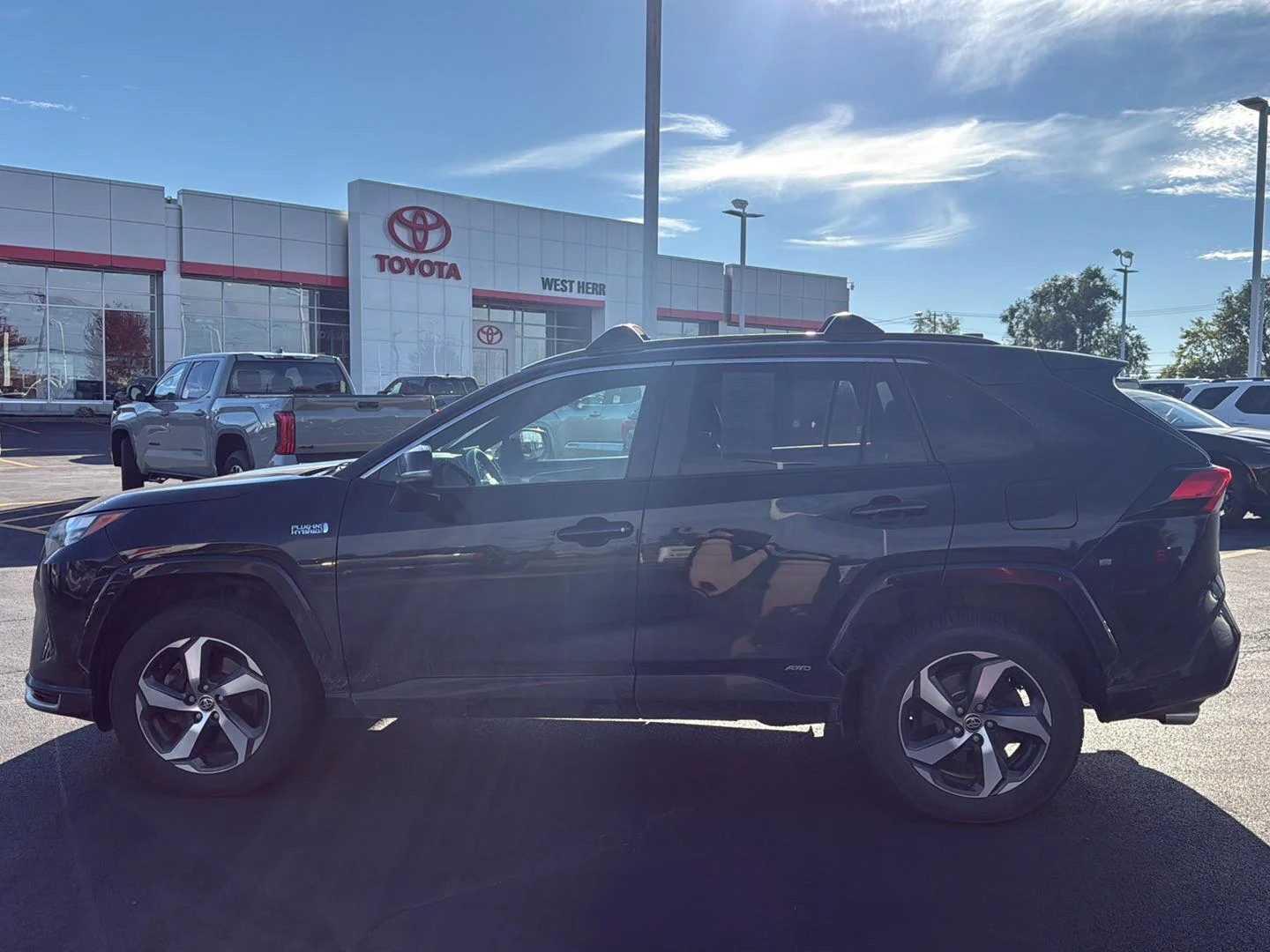 Used 2022 Midnight Black Metallic Toyota SE image 6