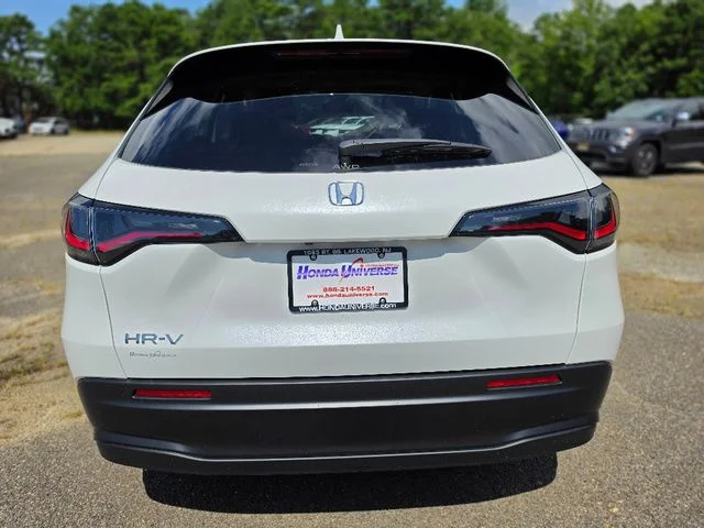 New 2027 Platinum White Pearl Honda LX image 5