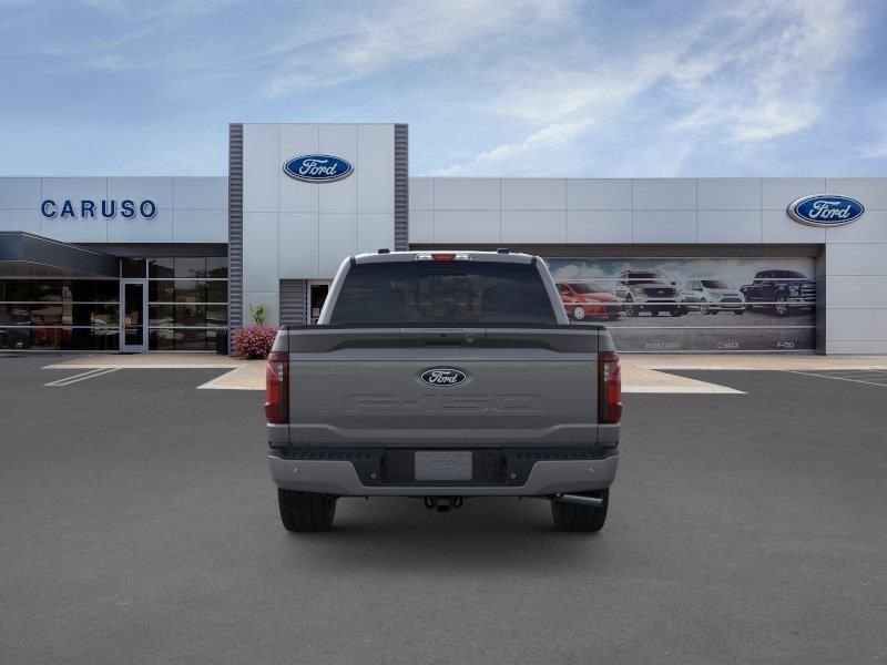 New 2026 Carbonized Gray Metallic Ford XLT image 5