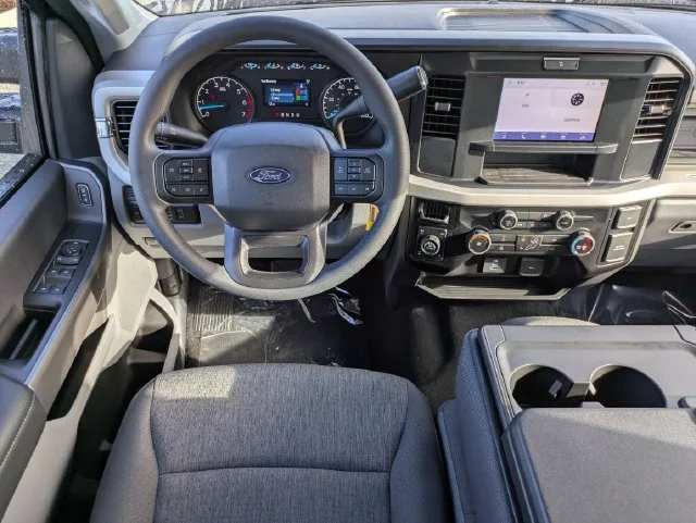 New 2027 Agate Black Metallic Ford F-250® XL image 16