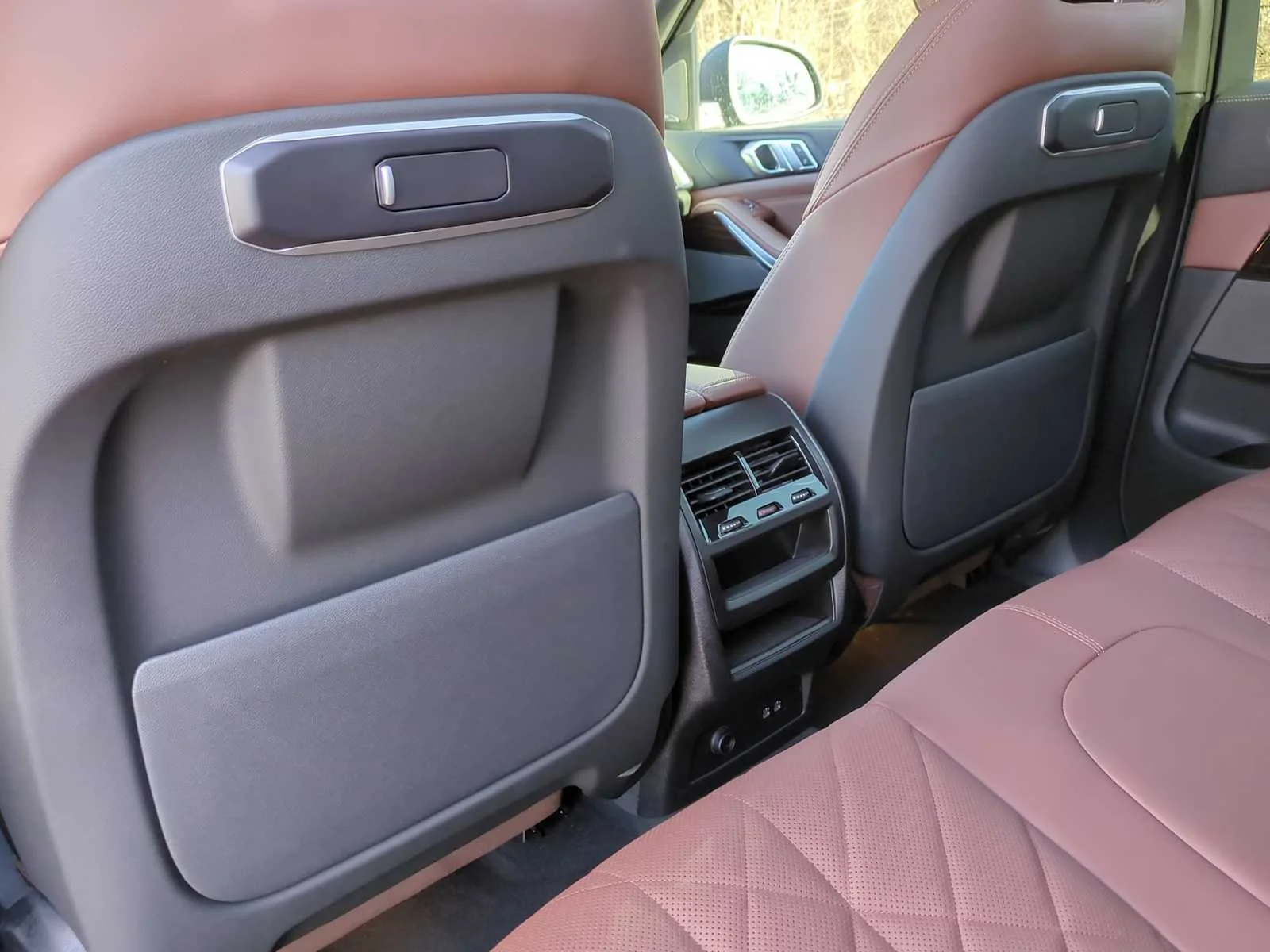 New 2026 Blue Ridge Mountain Metallic BMW xDrive40i image 18