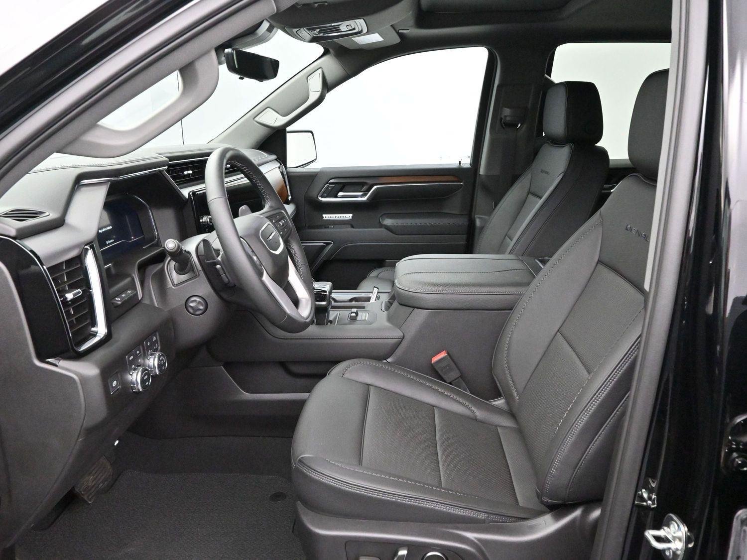 Used 2025 Onyx Black GMC Denali image 12