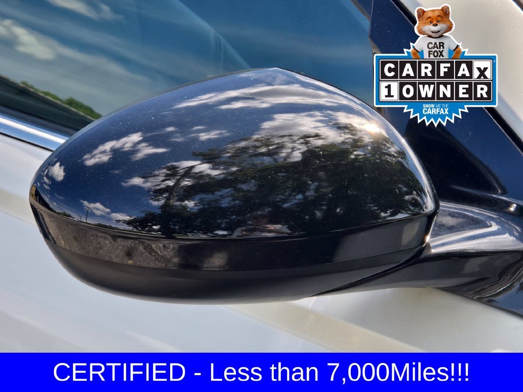 Used 2025 White Nissan 2.5 SR image 18