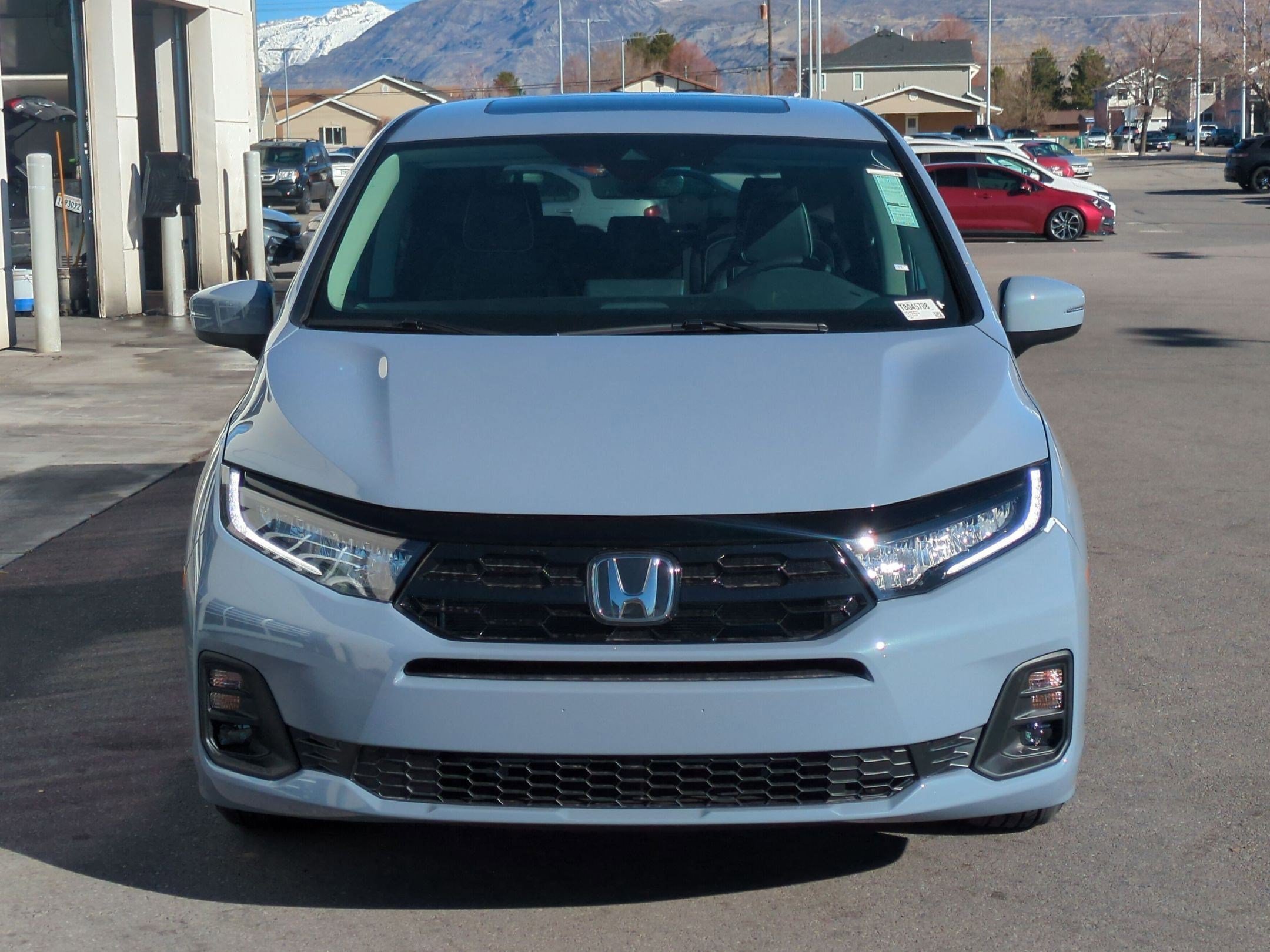 New 2027 Sonic Gray Pearl Honda Touring image 9