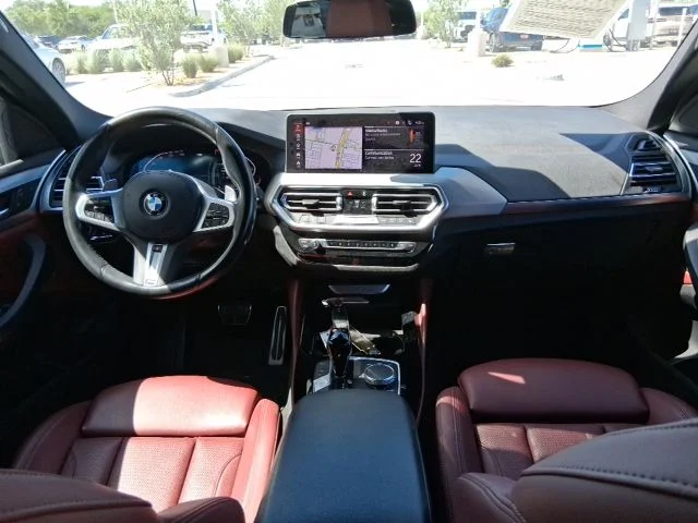 Used 2024 White BMW xDrive30i image 10