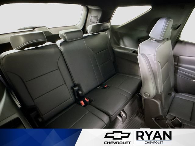 New 2026 Summit White Chevrolet LT image 27