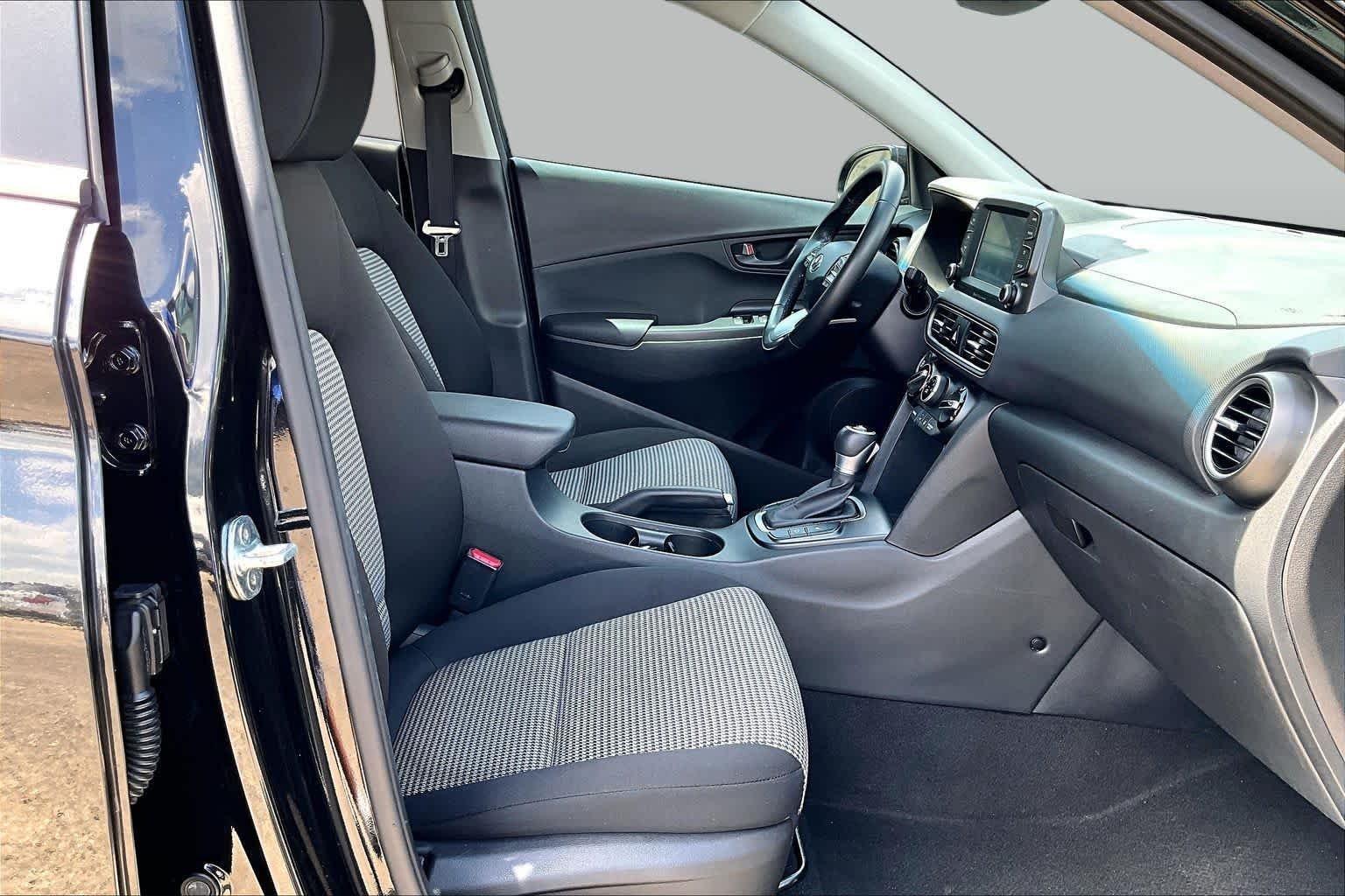 Certified Used 2021 Ultra Black Hyundai SEL image 9