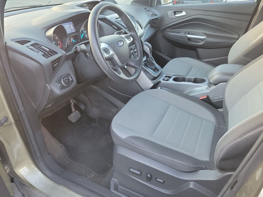 Used 2014  Ford SE image 17