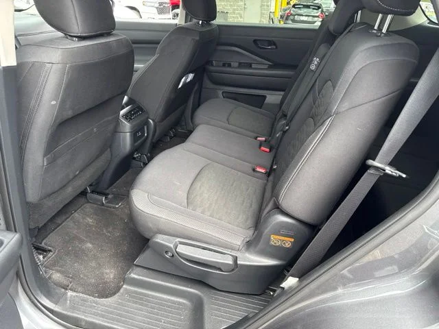 Used 2025 Gray Nissan SV image 19