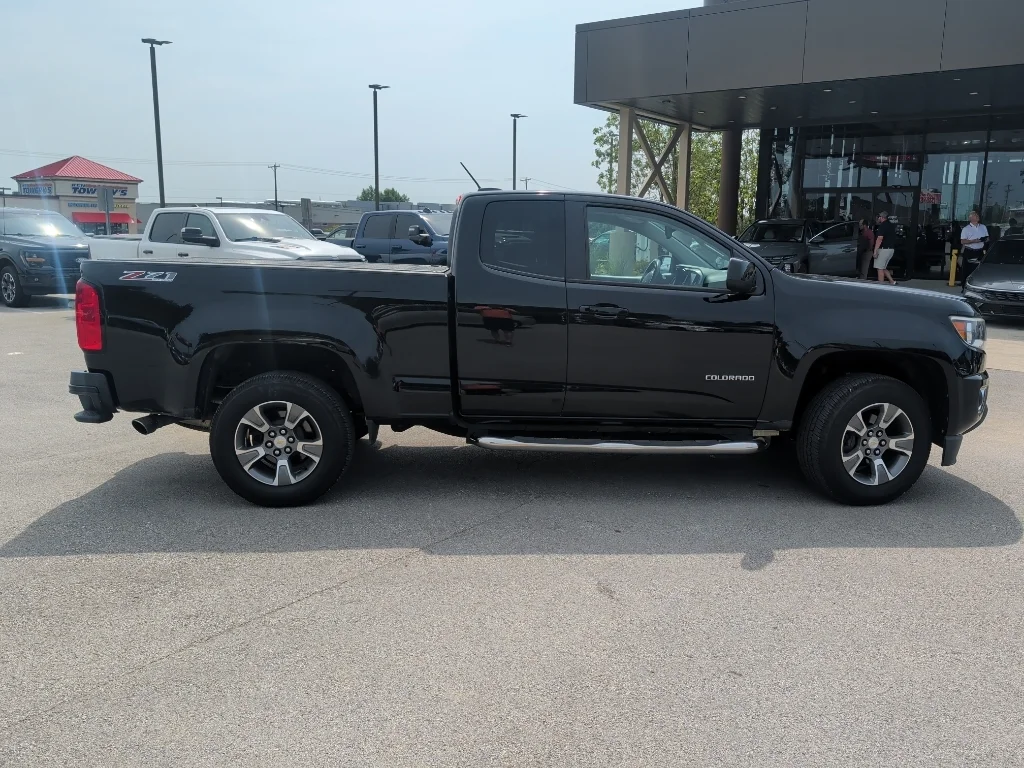 Used 2016 Black Chevrolet 4WD Z71 image 5