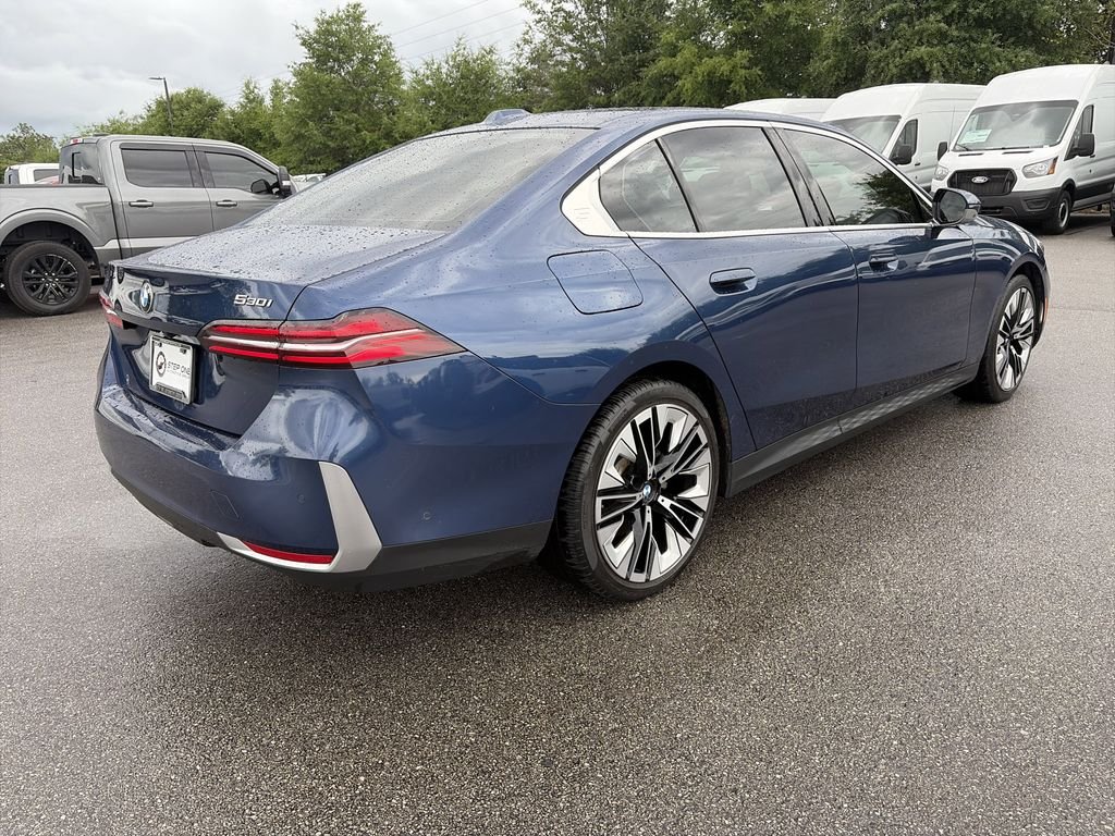 Used 2024 Phytonic Blue Metallic BMW 530i image 7