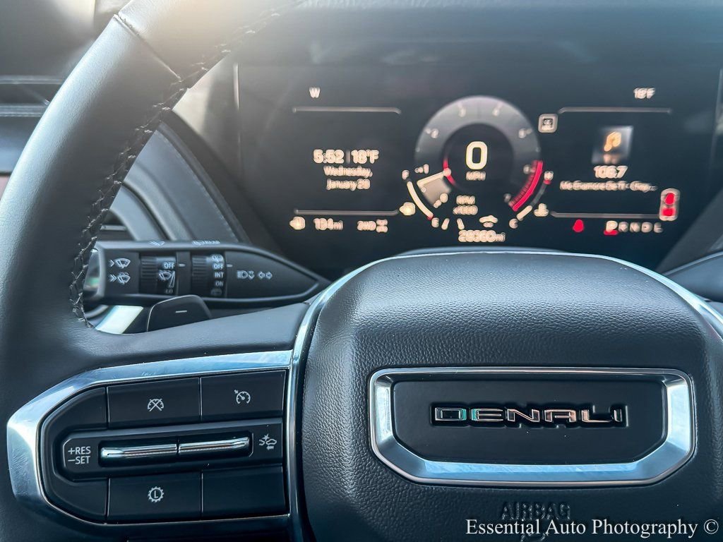 2025 GMC YUKON - Image 18