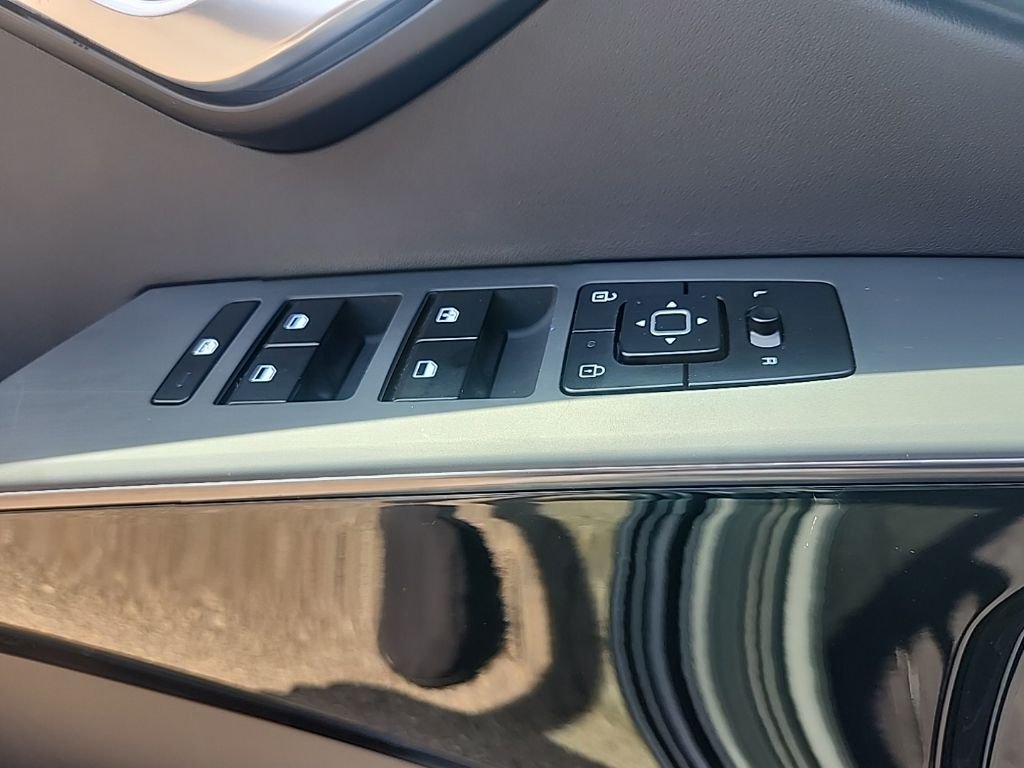Used 2024 Black Kia EX image 25